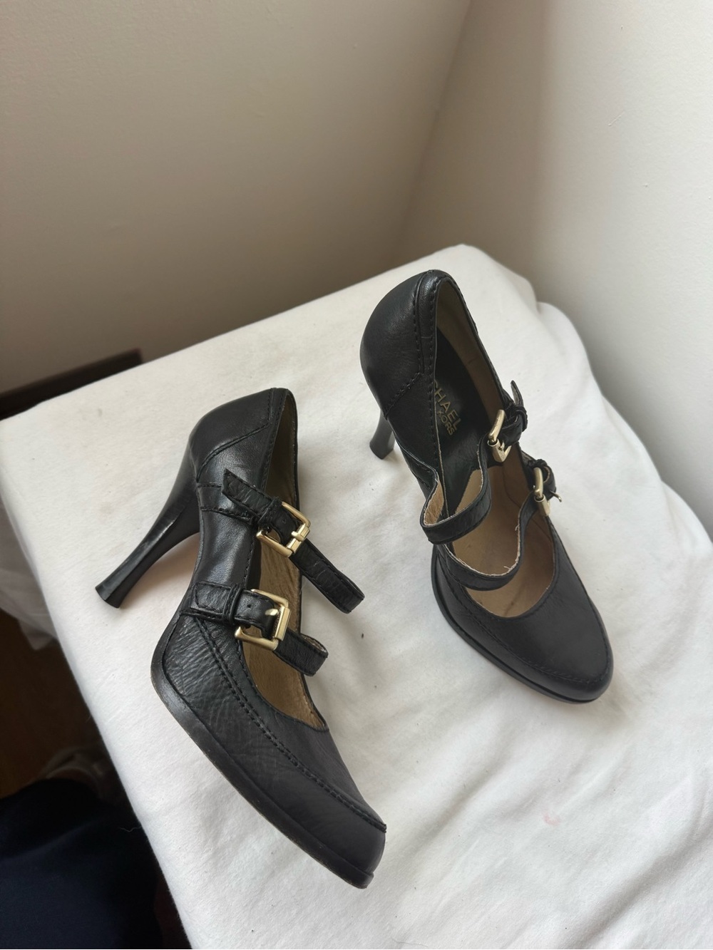 Michael Kors Y2K Black Leather Double Buckle Heels 🖤 8.5